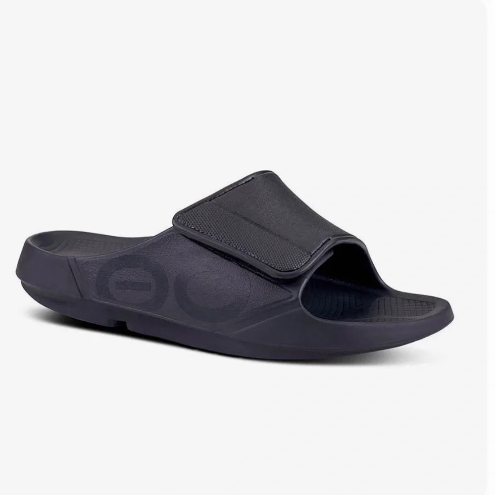 OOFOS OOahh Sport Flex Unisex Matt Black Recovery Slides Size: M: 5 W: 7 NWOT